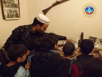 قسم الثانية ابتدائي(جـ)في متحف المجاهد بالمكتب السياحي للعطف