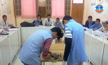تجربة الكبد المغسول مع قسم الثانية ثانوي ب
