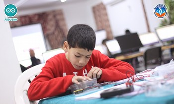 مدرسة تاونزة العلمية تنظم دورة أردوينو ARDUINO متعة البرمجة في طبعتها الثانية – ديسمبر 2016