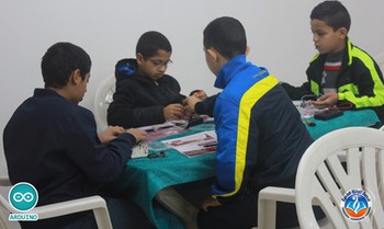 مدرسة تاونزة العلمية تنظم دورة أردوينو ARDUINO متعة البرمجة في طبعتها الثانية – ديسمبر 2016